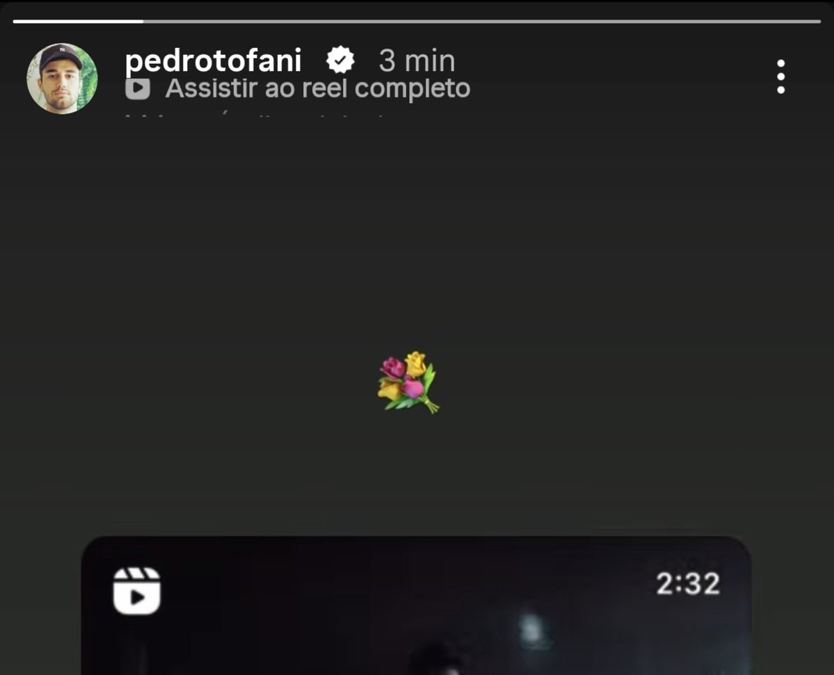 karmajao's tweet photo. vocês perturbaram tanto que ele teve que parar de medir o palco com a trena pra postar stories https://t.co/iOz4uwr2KT
