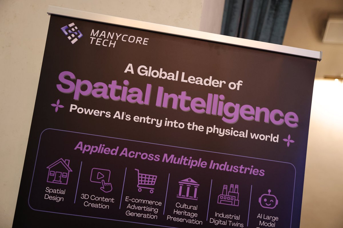 ChengxinYu27's tweet photo. Proud to have led the World Models & GenAI Mixer in LA during @siggraph , together with @theworldlabs and @tripoai 

600+ registrations. 200+ attendees.

From partnerships and promotion to branding and on-site execution, I helped bring it all together—and strengthened @ManycoreTech 's presence in the North American AI ecosystem.

Exhausting, exciting, and absolutely worth it. 🚀