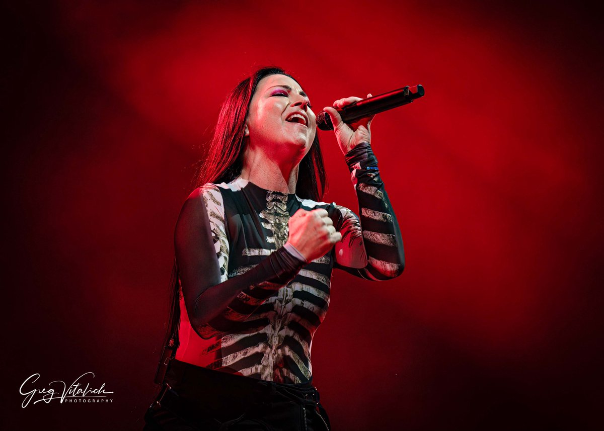 Gregsolidrock's tweet photo. Some photos from @evanescence concert 7.17.26 in Chula Vista, CA! https://t.co/VYvWQfNSh7