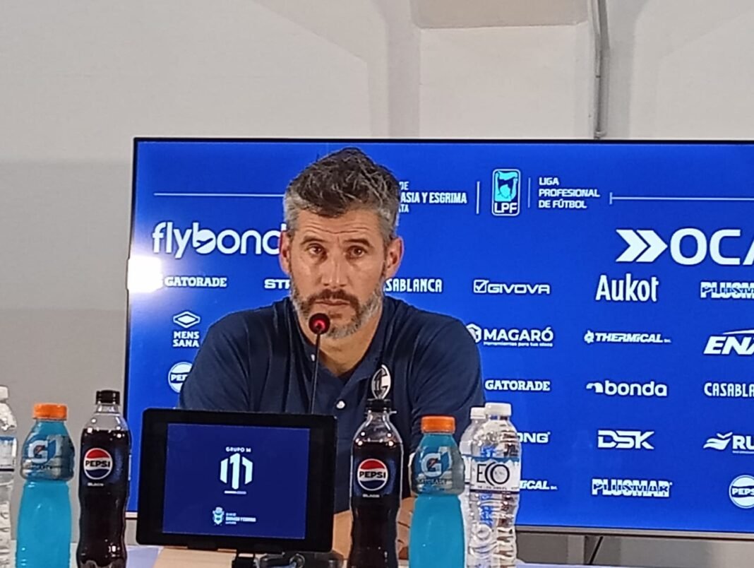 cielosports's tweet photo. #GELP Pereyra hizo un balance del debut: “Jugamos un partido correcto, ni bueno ni malo”.

https://t.co/U2wpzfL8df https://t.co/3vboIpviSW