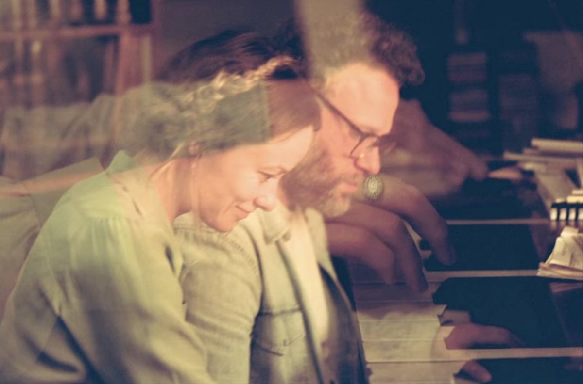 snltang's tweet photo. obsessed with this photos of olivia wilde and seth rogen in ‘the invite’ https://t.co/k8IqBHjiUI