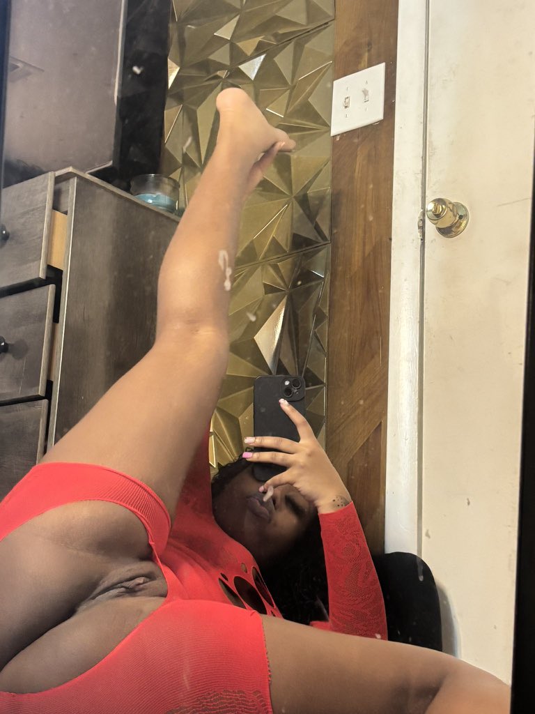 dessfreak12's tweet photo. Up smoking playing with my pretty pussy 🤤 dm for Menu/meet 📥 👀 +1 (559) 281-7535
 #sanantonio #satxgirls #satx #satxlink #porn #backshots
#sanantoniogirls #nsfwtwt #slut https://t.co/yigMVhCkFB