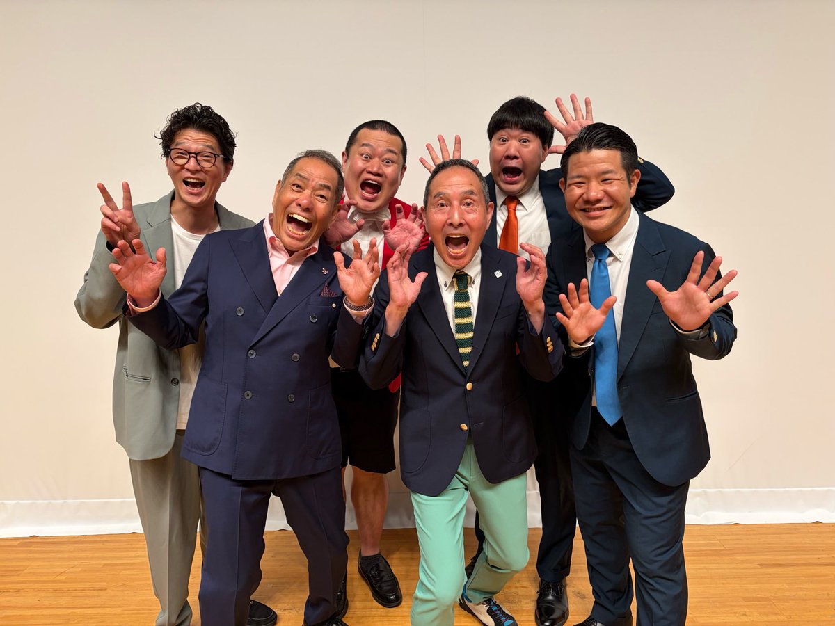 SATOMIMASATO's tweet photo. 昨夜お越しの皆様　ありがとうございました。
それぞれのコンビが熱演(自画自賛💦)
トークでしっかり未来の事も話してくれました。
もうベテランの域に入る２組のこれからを楽しみにしてます👏
素敵な一日になりました。
何よりお客様のおかげです。

ザ・ぼんち55周年記念ツアー次の挑戦は9月18日　大阪森ノ宮。
東京は11月14日新宿ルミネ
どちらも今ときめくコンビです。
チケットはなるべく早くお買い上げください🙇