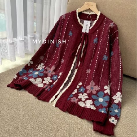 chickenatsoo's tweet photo. Cardigan warna merahnya ini vibesnya picnic date banget 😭🌷❤️ cantik banget buat outfit feminin!
https://t.co/n9ervLv8uA https://t.co/EPonblBrOb
