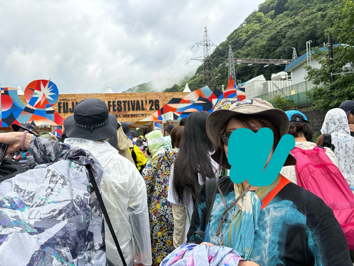 rntanig's tweet photo. 16年ぶり3回目のフジロックにきたぞー
今日は現実から離れて、深夜まで飲んで踊る！！ https://t.co/jyJAQDyvAA