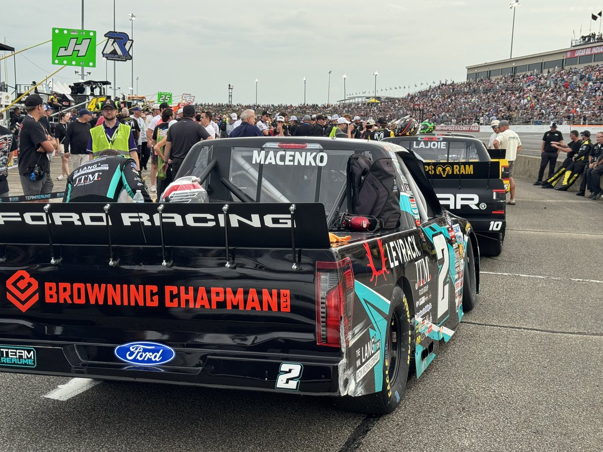KevinLee23's tweet photo. Now we are Truckin’ from @RaceIRP with a full house! And @JacksonLee52 partner Browning Chapman still on the 2 for @TeamReaume. NCTS on FS1 https://t.co/tTQ7QpQyPk