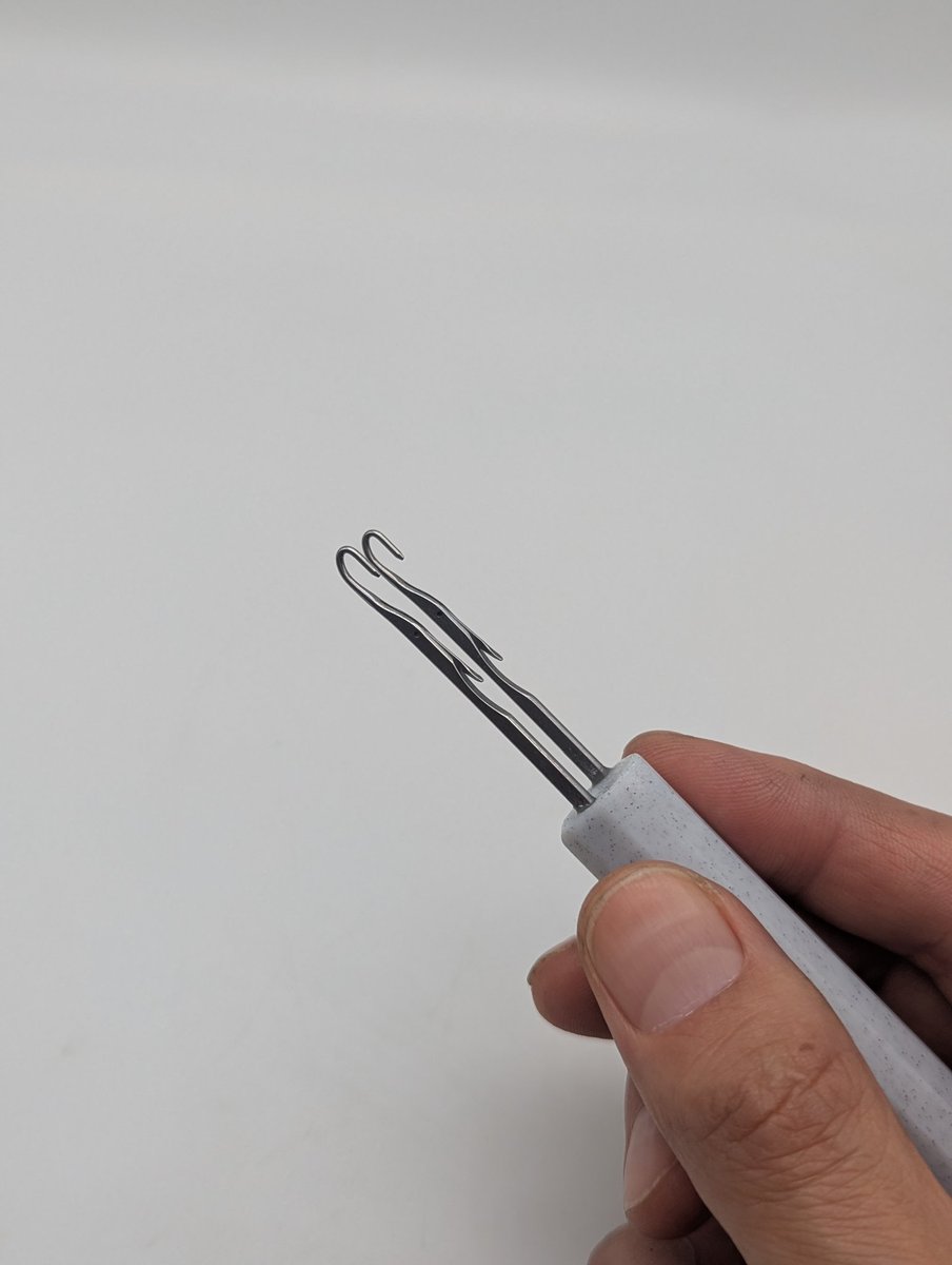 WeaveHarisa's tweet photo. ワンダーフェスティバル 出展製品

工業用ラッチフック針を活かしたi-code tool  も展示販売いたします。

編み物が初めての方でも、編み機における針の動きを体験しながら、紐編みを楽しめます。

作品づくりのお供に、ぜひ会場でお試しください。

ウィーブハリサ  5-03-05
#wf2026s 
#wf2026夏 https://t.co/GjzYOoejMp