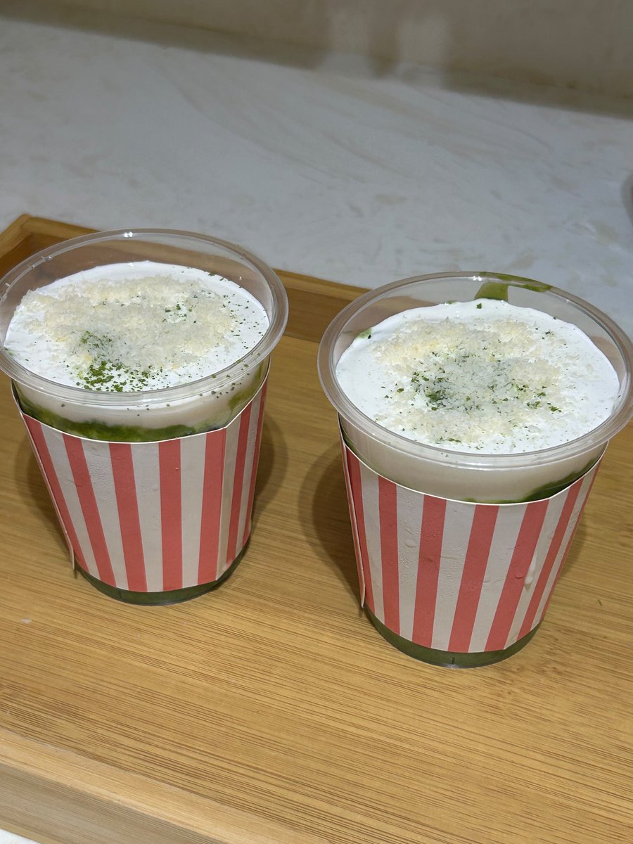 00ov1's tweet photo. Coconut Matcha😋🍵 https://t.co/hXLjws992i