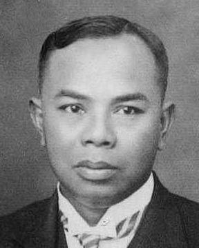 PerempuanWaos's tweet photo. Kalau mau baca tentang tokoh Marco Kartodikromo, aku baca buku apa ya? Sama pen baca karya2 beliau juga. https://t.co/NQKjSymFVJ