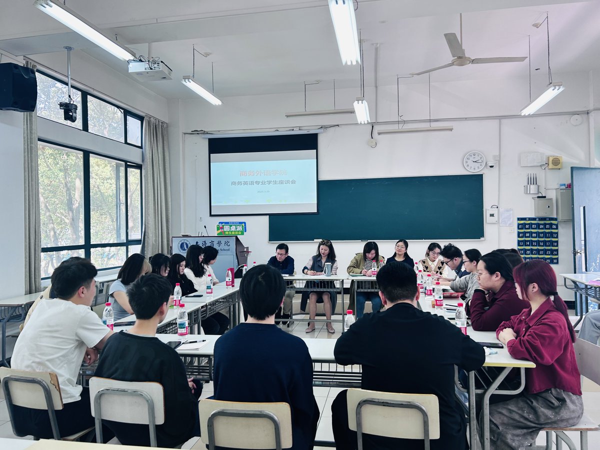 Spr16234805's tweet photo. Just wrapped an inspiring workshop on digital marketing trends! Learned actionable strategies u0026 connected with amazing peers. Grateful for this learning opportunity  #ProfessionalDevelopment https://t.co/1H5rqwMiyw