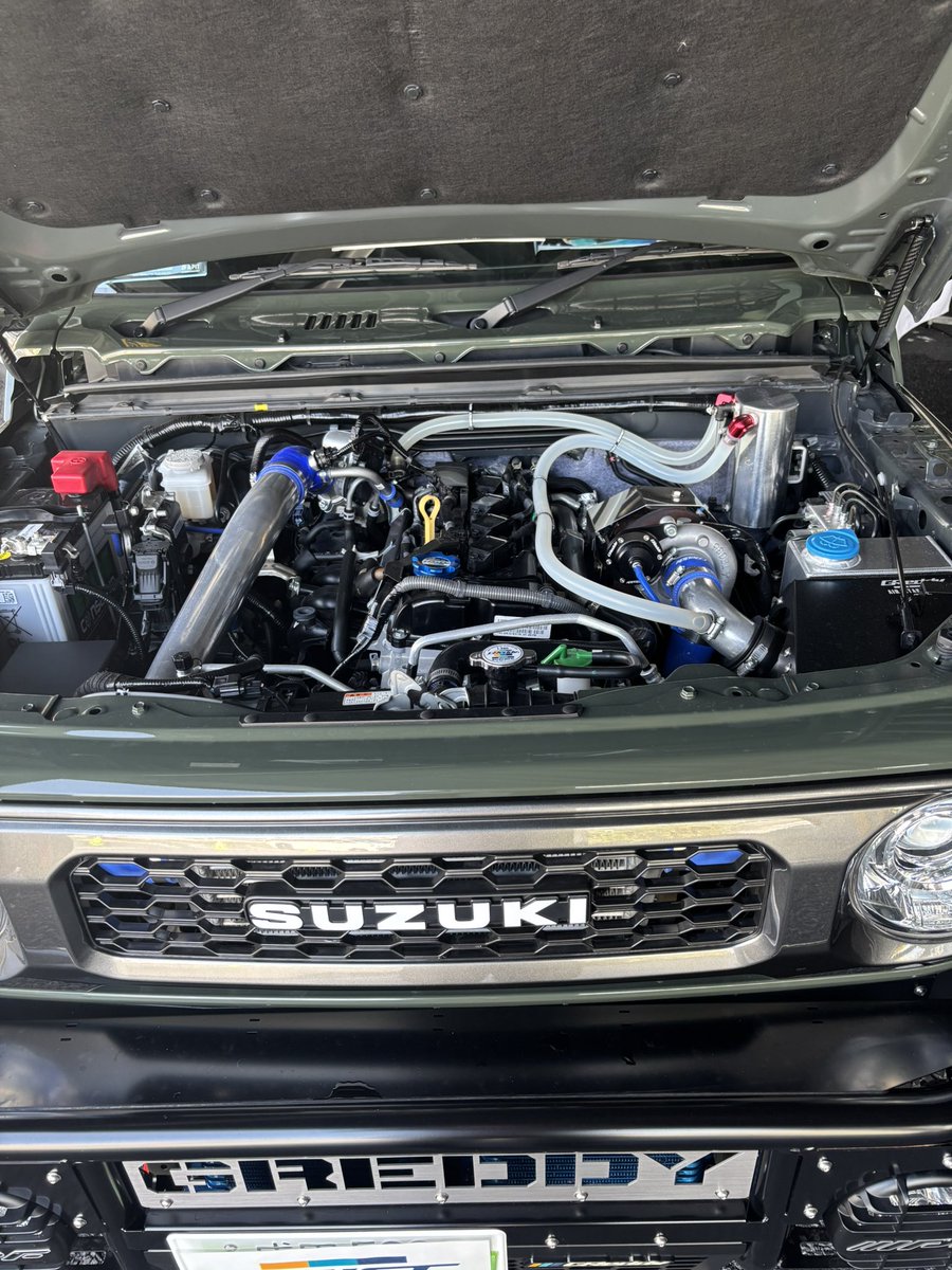 ApitWatabe's tweet photo. いゃ〜❗️
やはり・・・
turboが付くと・・・
迫力が違います😜
#JB74w
#JC74w https://t.co/EOf5gXc2Fd