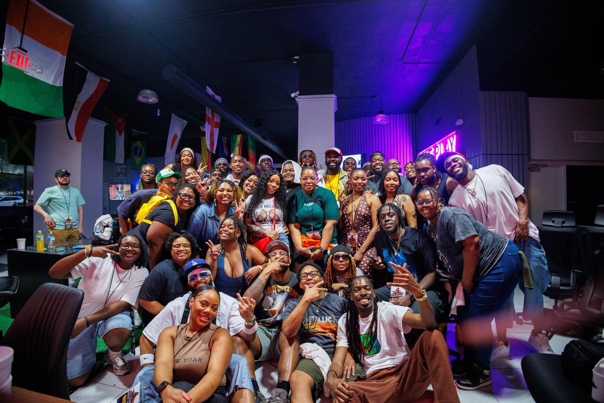 TommiiMichelle's tweet photo. Day 2 C4C @SolePlayATLANTA thanks for having us! https://t.co/X2GOKwDe5c