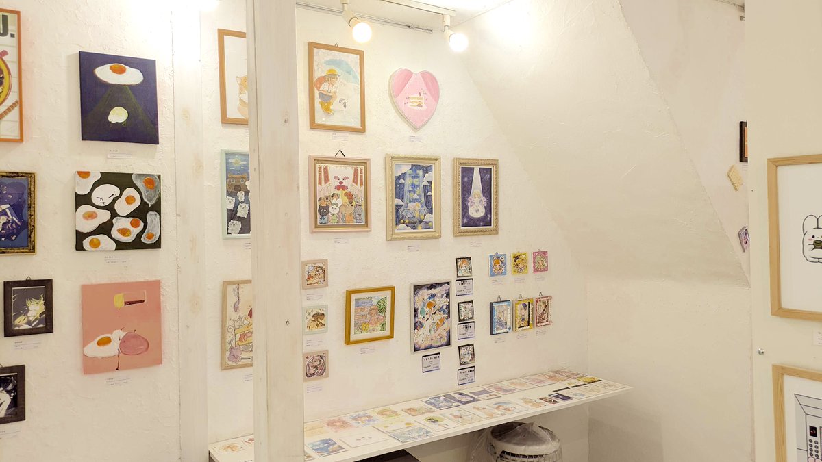 4Gallery_IYN136's tweet photo. 現在ART STORE IYNにて2つの展示を開催中🎨
ハンドメイドやイラストなど
素敵な作品がずらりと並んでいます✨
猛暑が続いておりますので、
水分・塩分補給を十分になさって
お越しくださいね🥤☀️
#IYN #IYN企画に参加します https://t.co/RciO2e2egY