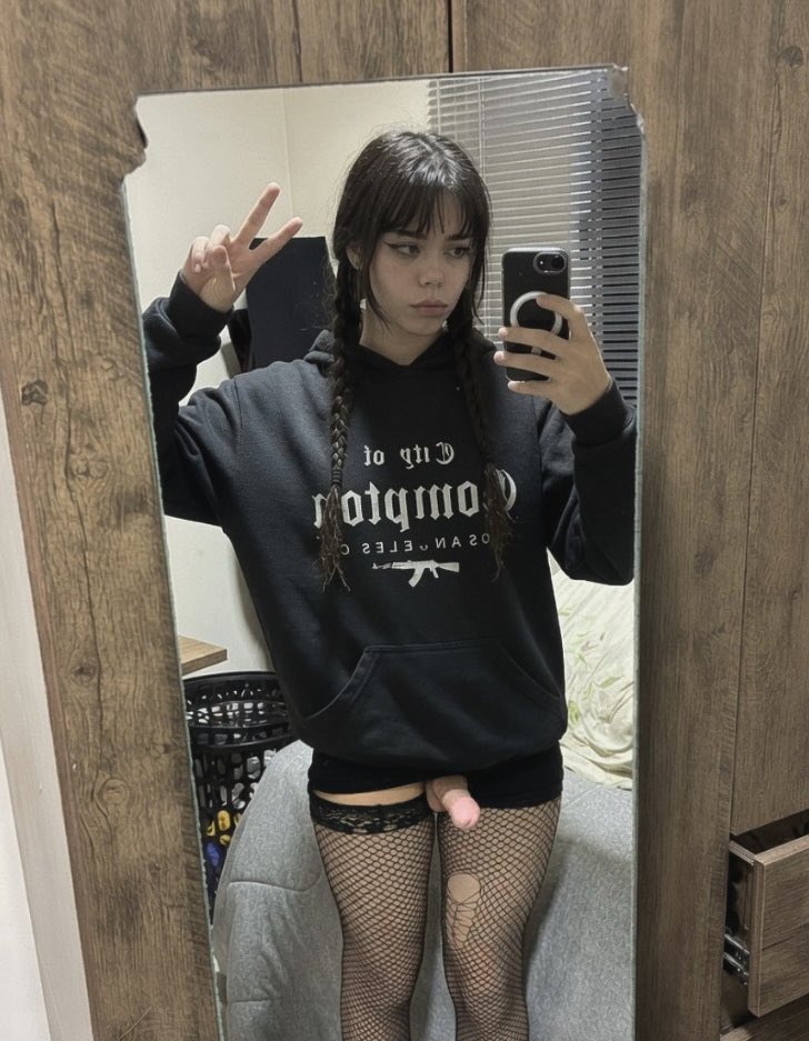 iluvyouxanax's tweet photo. boys who use :3 be like: 

#trans #trap #femboy #femboys #XOTAAWARDS #PINTOSAWARDS #transgirl 

-feel free to retweet btw👆❤️‍🩹🫣 https://t.co/V7E8HelDlW