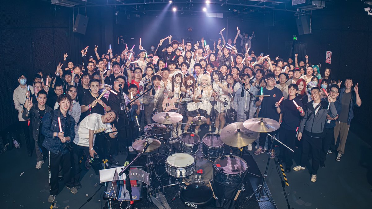 Zeukm1996's tweet photo. Just caught the indie band’s live set at the downtown studio—raw vocals, thumping bass, and the crowd singing along to every track That’s the energy we needed this weekend. Don’t miss their next show, tickets selling fast! https://t.co/g9oNCmay29