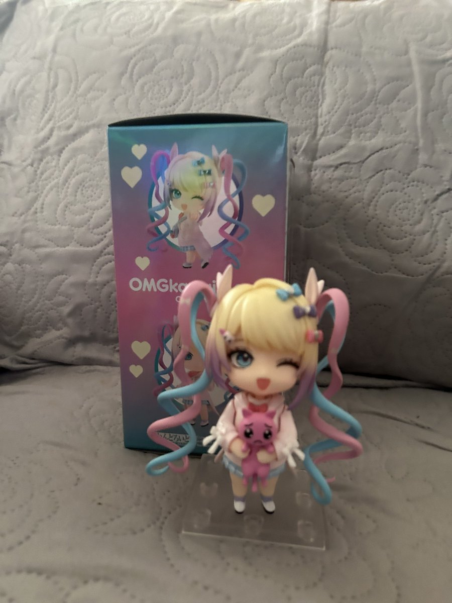 ritoxfu's tweet photo. AHHH KANGEL IS HERE!! IM SO HAPPY >3< https://t.co/VcdDpPjL5G