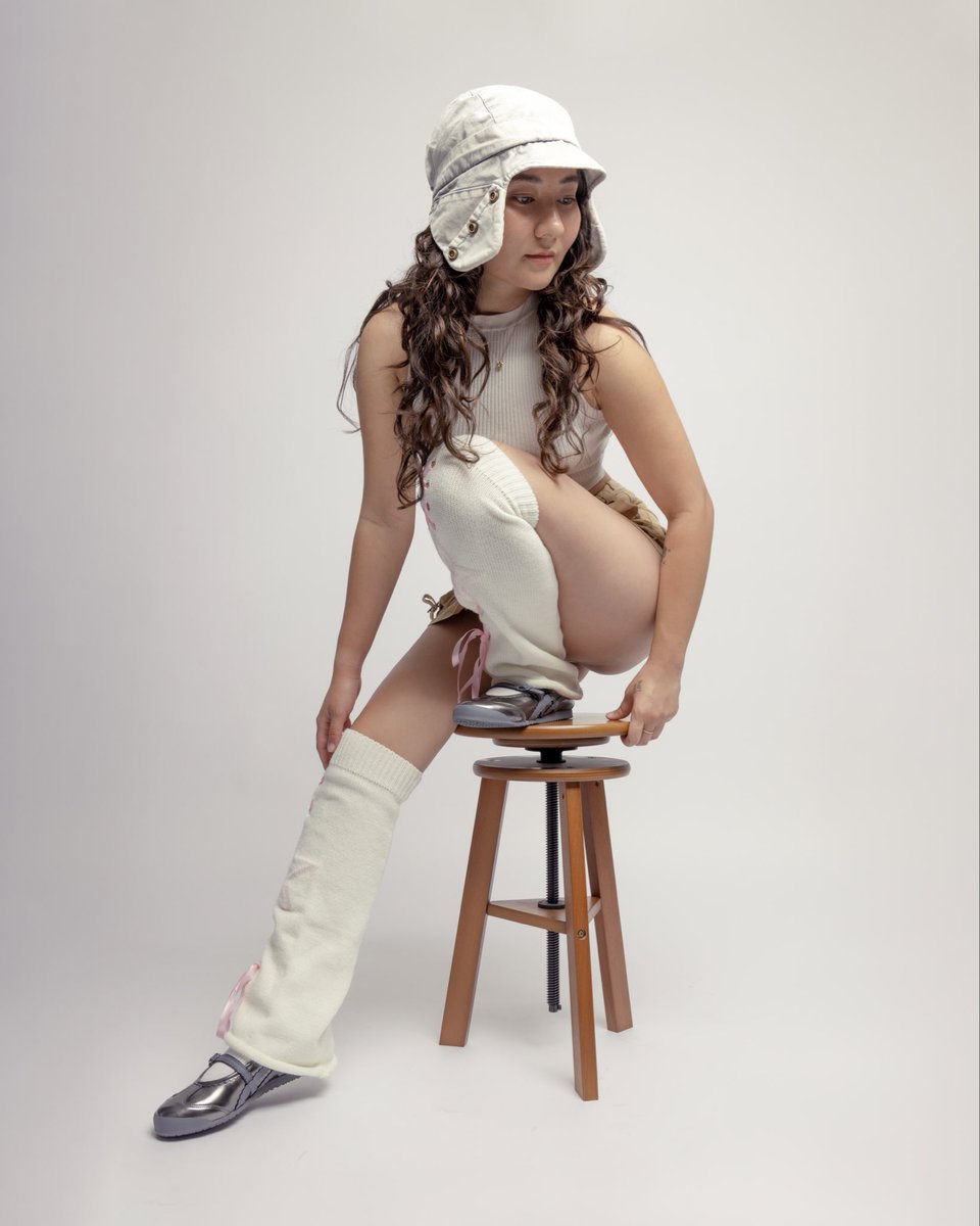 AlanaChoREAL's tweet photo. Did a photoshoot recently so I have a bunch of cute pics to drop 🥳 https://t.co/nAu1Ddde7k