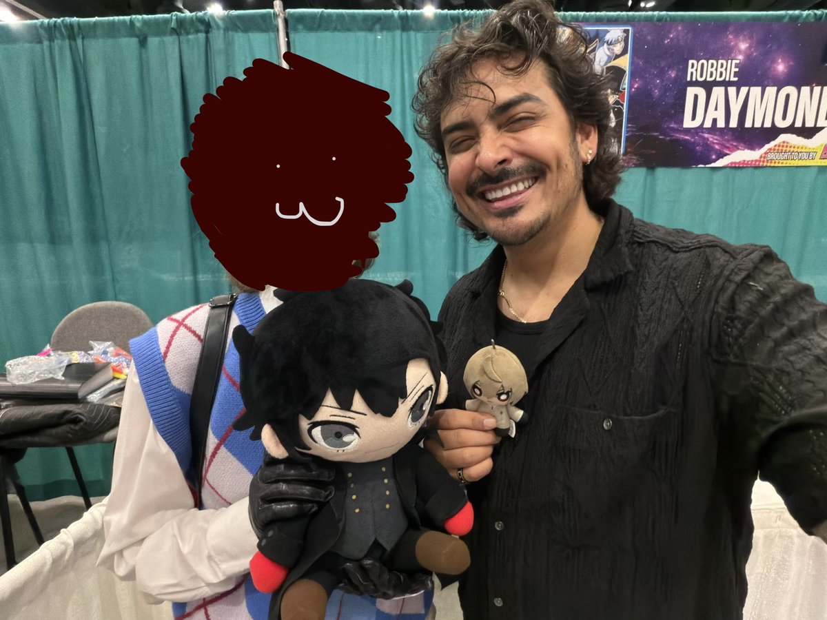 ZanderScander's tweet photo. Never meet your heroes, they’ll grab your joker plush, tell you to go long, throw joker like a football, and make you catch him https://t.co/ayzTxQSleg
