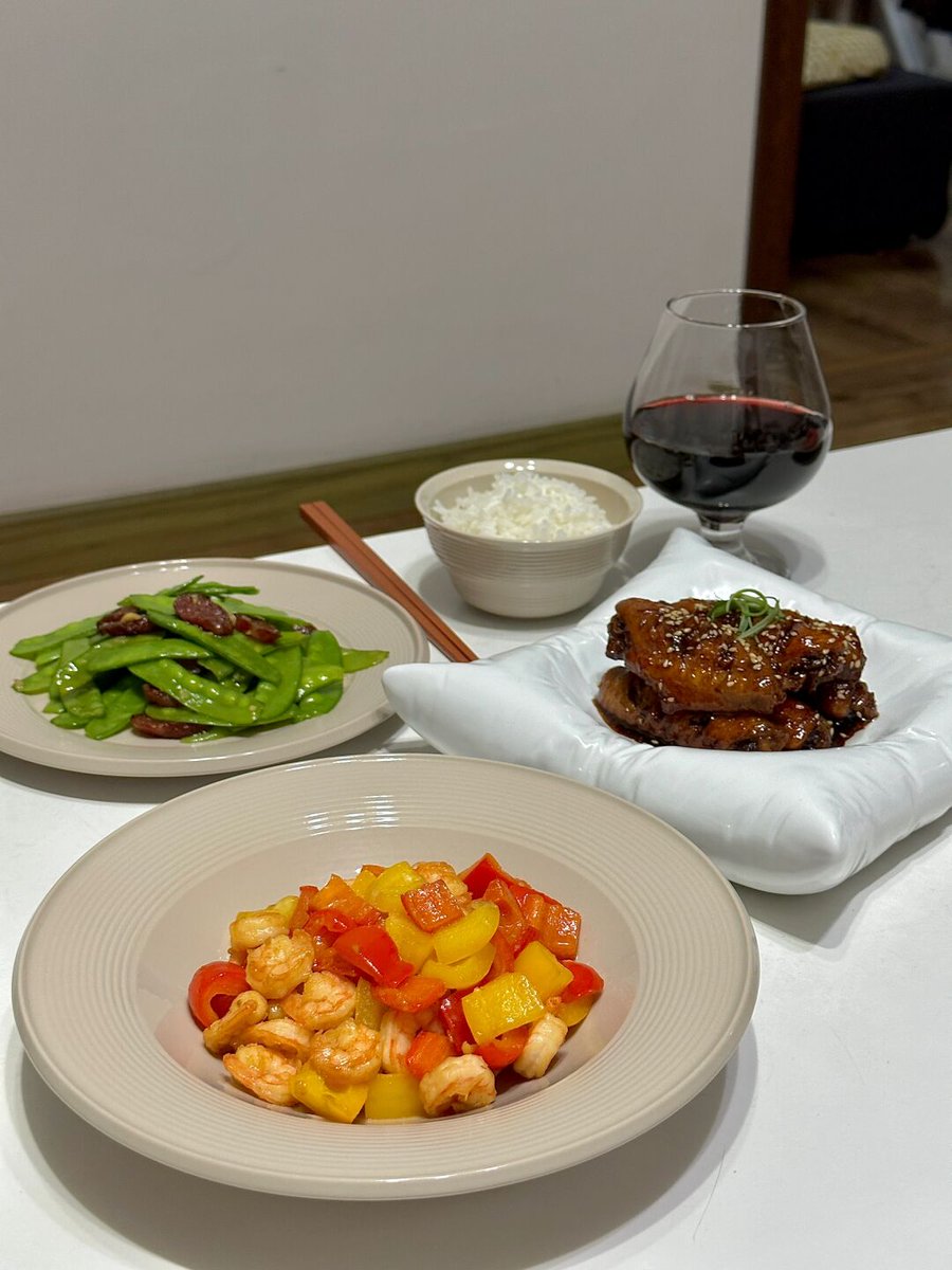 InfoIx2's tweet photo. [From sharing small meals alone to cooking together with my partner—domestic bliss hit different this year!] https://t.co/HHCBrgdK8x