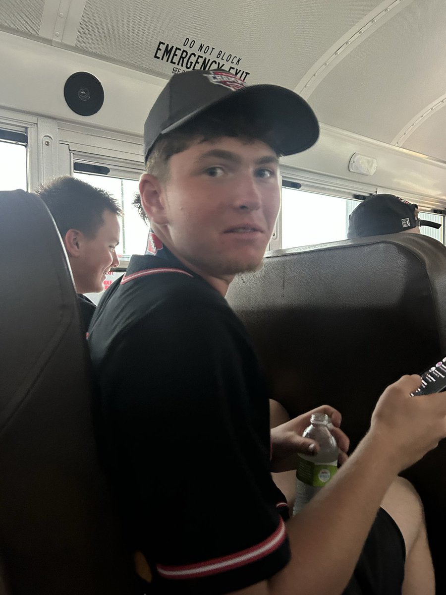 FiddlerJak28639's tweet photo. @hoo_lee80449 I am State Champion Cooper Sweeney. https://t.co/frobfDMHGr