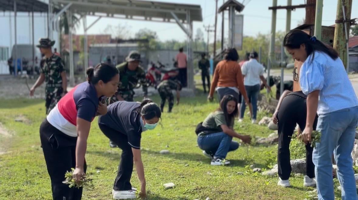 1605Kodim's tweet photo. KODIM 1605/BELU, Semangat gotong royong kembali membakar suasana desa sasaran program Tentara Manunggal Membangun Desa (TMMD) ke-129 Kodim 1605/Belu yang berlangsung di Desa Maktihan, Kecamatan Malaka Barat, Kabupaten Malaka, Jumat (24/7/2026). https://t.co/B8ULgq9Ipz