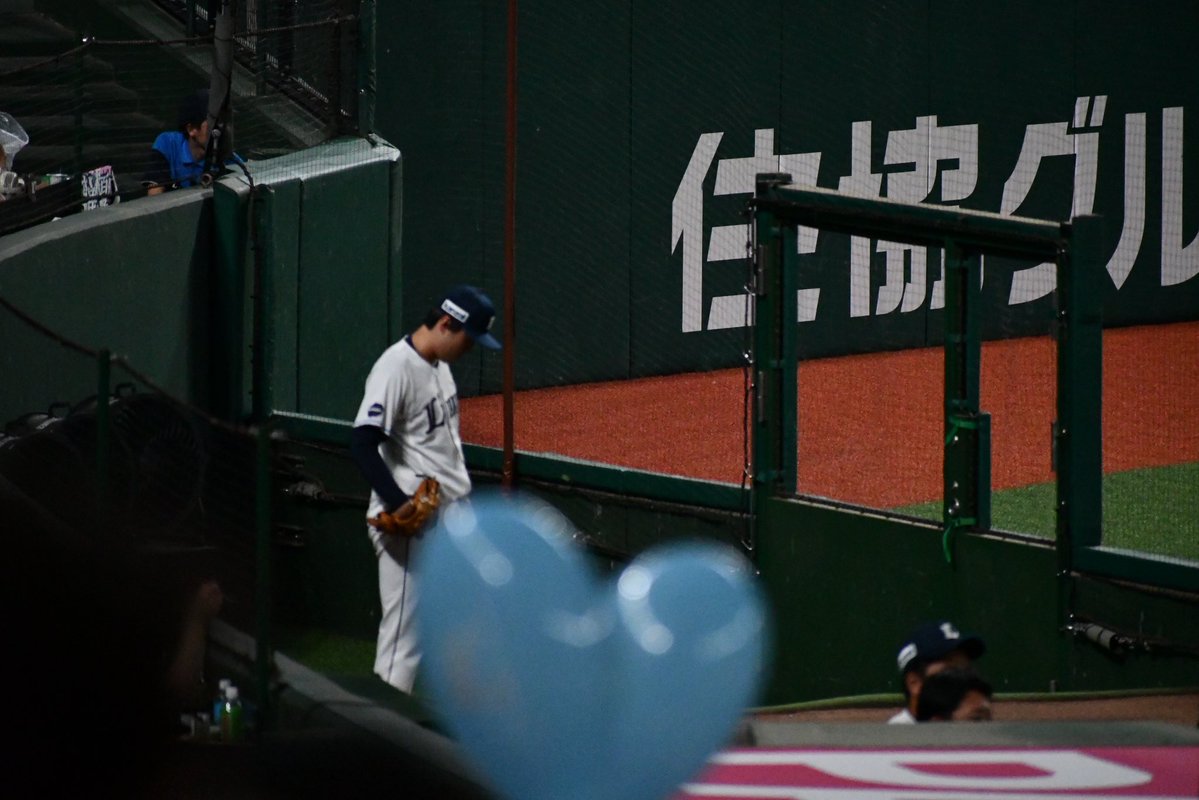 okara__donuts's tweet photo. これインプレー中に膨らませてる人多くて「ぉょ❓」となってたけどたまたまハートになりましたわ🩵 https://t.co/CmGeDPbLpJ