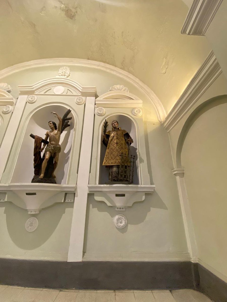 PabloFerpecto's tweet photo. Me pasaron la primera foto de los trabajos de pintura en el interior de la iglesia de Santo Domingo y es una pena ver imágenes barrocas guatemaltecas de altísima calidad e incalculable valor histórico y religioso, tapadas por plástico y mantas.

#SOSpatrimonio

@McdGuate https://t.co/f1VVp6X4lE