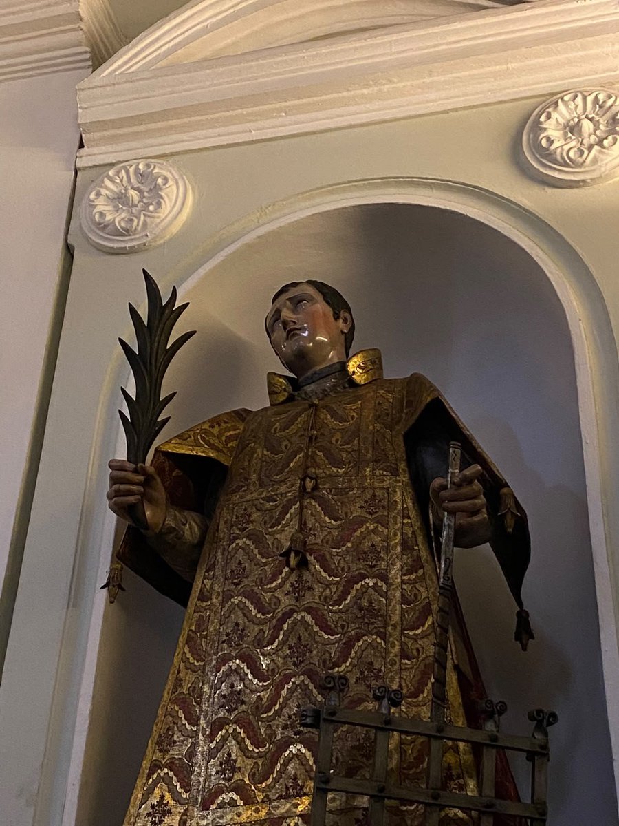 PabloFerpecto's tweet photo. Me pasaron la primera foto de los trabajos de pintura en el interior de la iglesia de Santo Domingo y es una pena ver imágenes barrocas guatemaltecas de altísima calidad e incalculable valor histórico y religioso, tapadas por plástico y mantas.

#SOSpatrimonio

@McdGuate https://t.co/f1VVp6X4lE