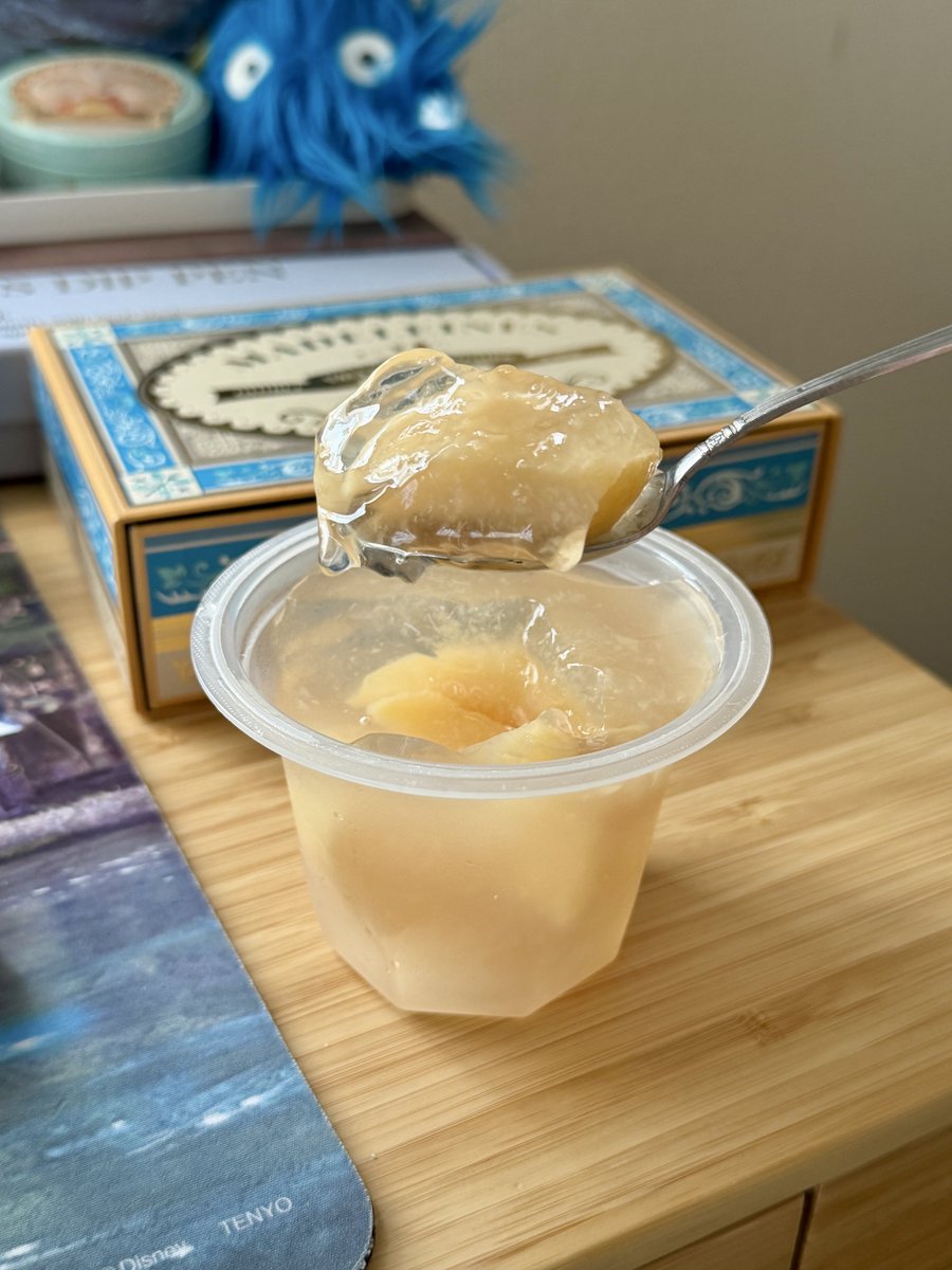 8chyadeofficial's tweet photo. おはよう☀︎
朝ごはんは桃がごろごろゼリー🥣 https://t.co/Vr4iceiFEe