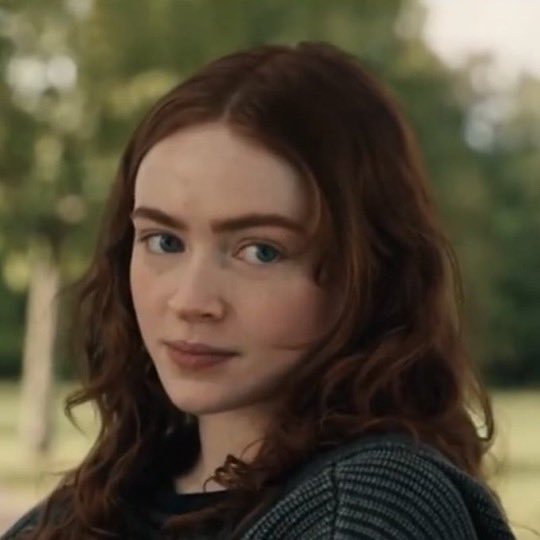 wandaofwestview's tweet photo. The green eyes… https://t.co/VXACF0lA8q