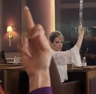 dupratfilm's tweet photo. porra de joalheria eu quero saber de pedriana demonios #QuemAmaCuida https://t.co/VfwpxSVKSs