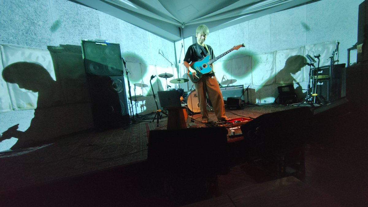 pesuke0321's tweet photo. 昨日はさーきーのライブに遊びに行ってきました！
暑い夏に癒される音楽ありがとうございました〜✌
#インスト
#ギター
#色んな音
#ヒソミネ https://t.co/0T4jvqFNUt