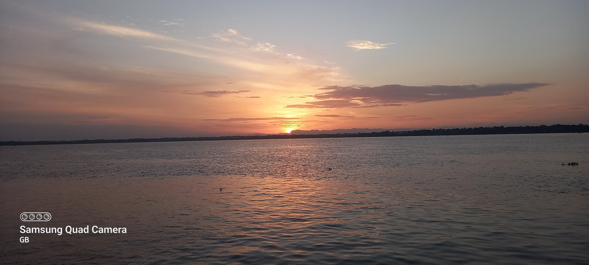 bhambhanig's tweet photo. Hi, Wishing you all a very happy weekend from Vembanad lake!
#GoodMorning https://t.co/Lfu4GXNyyt