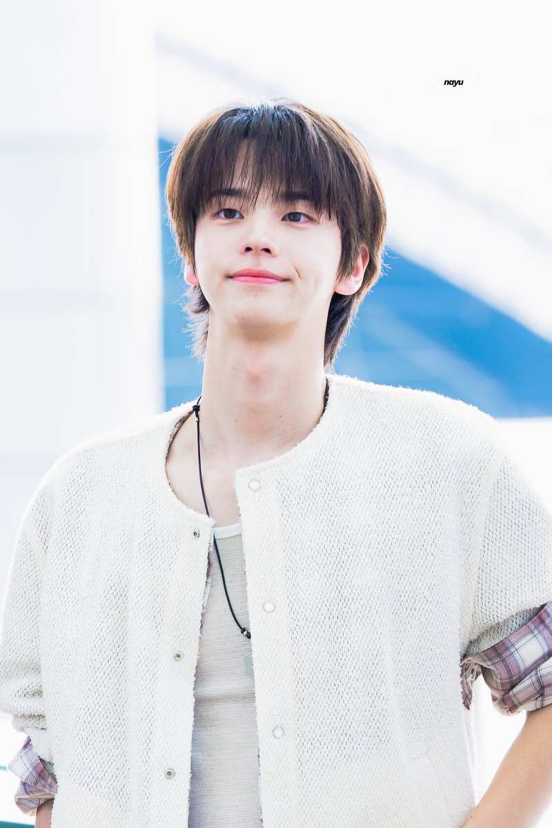 nayu__1107's tweet photo. 260725 ICN

생김새 존귀🤏🤏

#신유 #SHINYU #シニュ #TWS #투어스 #トゥアス https://t.co/FbtpNzMYnW