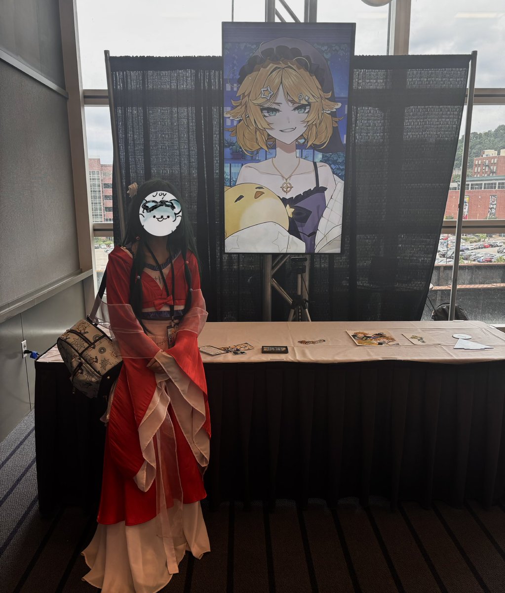 MicAloe's tweet photo. Met Doki today!! Thank you for the rivals comp tips, I will probably fail the first one next time I get on LMAOO
(but genuinely I'm glad I got to talk with you for a bit and learn some tips, thank you for being so amazing! π«Ά) #DokiSpotted https://t.co/sk6VehZh8L