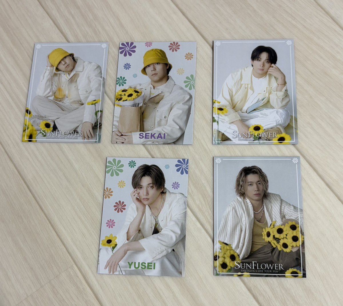 alan_keito79's tweet photo. FANTASTICS LIVE TOUR 2025 
SUNFLOWER
ファンタ フォトカ交換

譲:世界、澤本夏輝、八木勇征、瀬口黎弥

求:木村慧人、堀夏喜

過去物から全て検討いたします。
有明両日にてお取引
お心当たりのある方ぜひご連絡ください。 https://t.co/69QjezTWs7