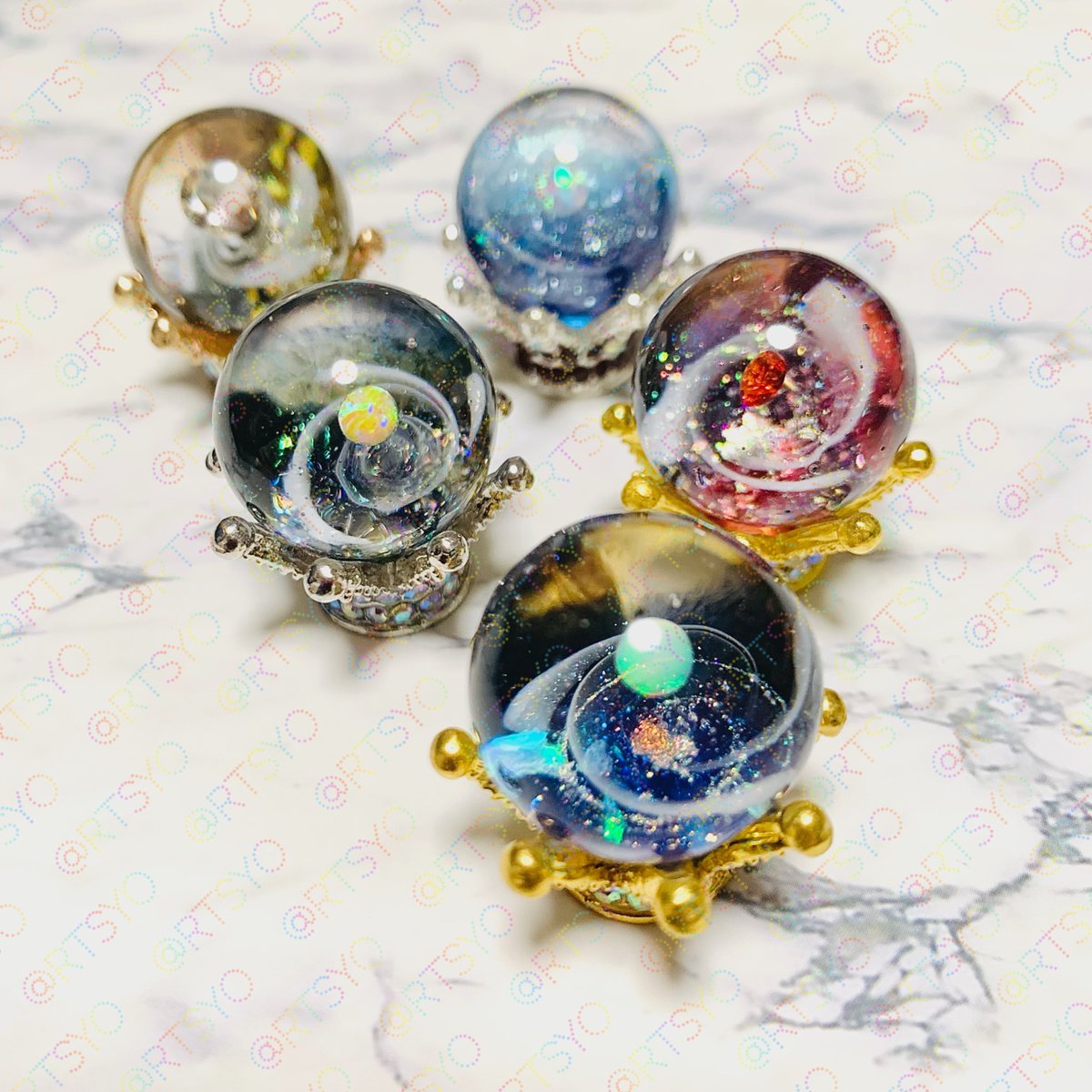 rtsyo_387's tweet photo. #星森魔法市
宇宙珠ときらきら雑貨-roteです。
本日です！お待ちしております☺️ https://t.co/sp2M8P2CIA