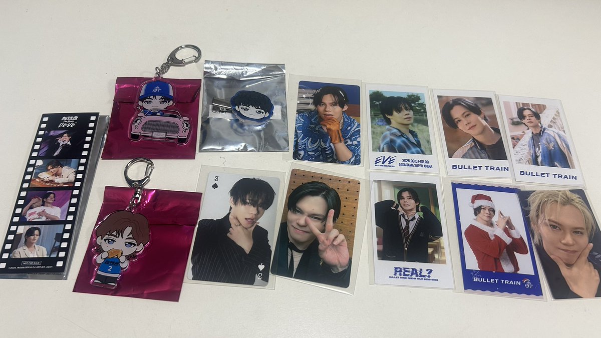 hnt33_08's tweet photo. 超特急 カイ 交換 生写真 過去弾

【求】タカシ（B9〜の過去弾🉑）
【譲】カイ（画像参照）

郵送でのお取引
タカシなら基本交換いたします。
お気軽にお声掛けください。
 #超特急交換 https://t.co/acv4VGrygg