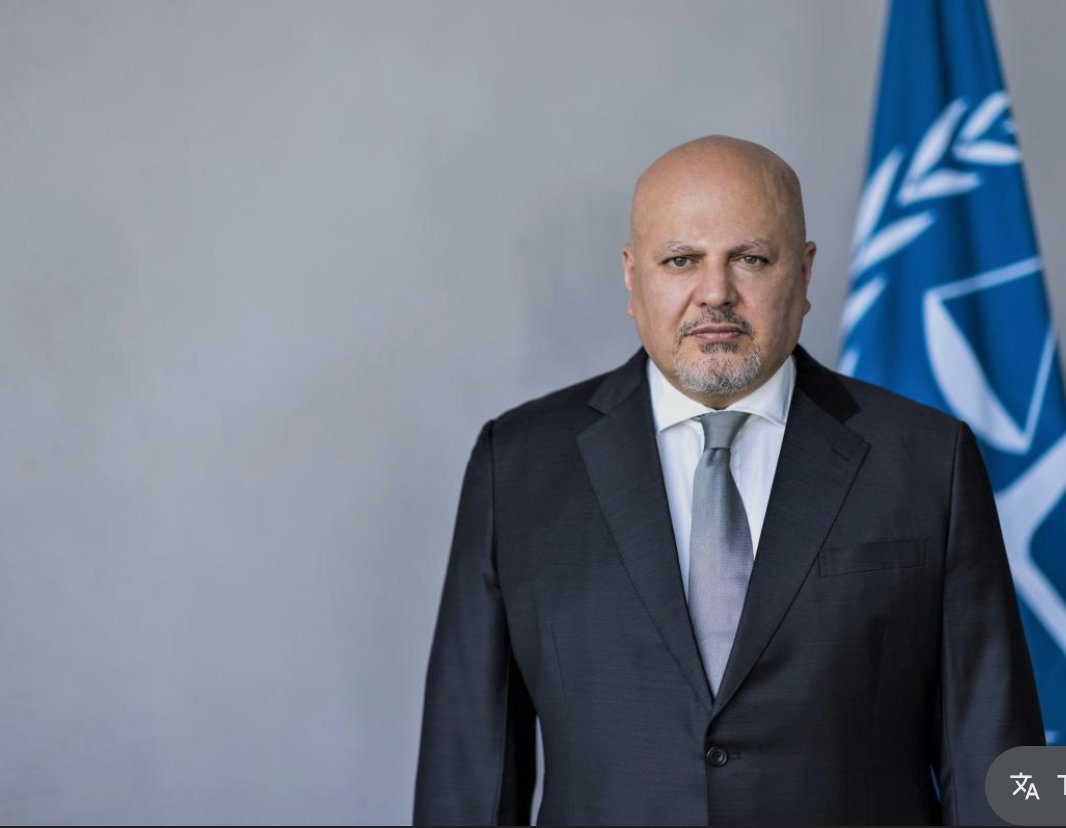 Defensa_Israel's tweet photo. Karim Khan, el Fiscal General que emitió las órdenes de arresto internacionales contra el Primer Ministro Netanyahu y el ex Ministro de Defensa Yoav Gallant a cambio de apoyo internacional para que lo exoneraren de los cargos en su contra por abuso sexual, será despedido de la Corte Penal Internacional bajo la acusación de "falta grave y violación grave de sus deberes".
🇮🇱🔥🇺🇳
- 82 de los 125 estados miembros de la Corte Penal Internacional de La Haya votaron a favor de su destitución, 13 países se opusieron, y 15 se abstuvieron.