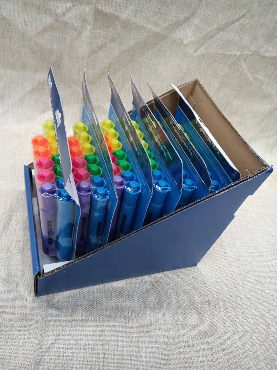 LizBrow36's tweet photo. Turn an old glass jar into a cute pen holder in 5 mins! No extra cost, just some paint and twine. Perfect desk DIY， https://t.co/twnxO4adir