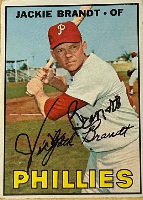 kane_autograph's tweet photo. A quick turnaround from Jackie Brandt! He signed and returned my cards 2/2 in just 10 days! Brandt was the 1963 American League Rookie of the Year and enjoyed a 12-year MLB career with six different clubs #ThroughTheMail #TTMSuccess #Autographs #BaseballCards #MLB #KaneAutograph https://t.co/EATUDxbDMd