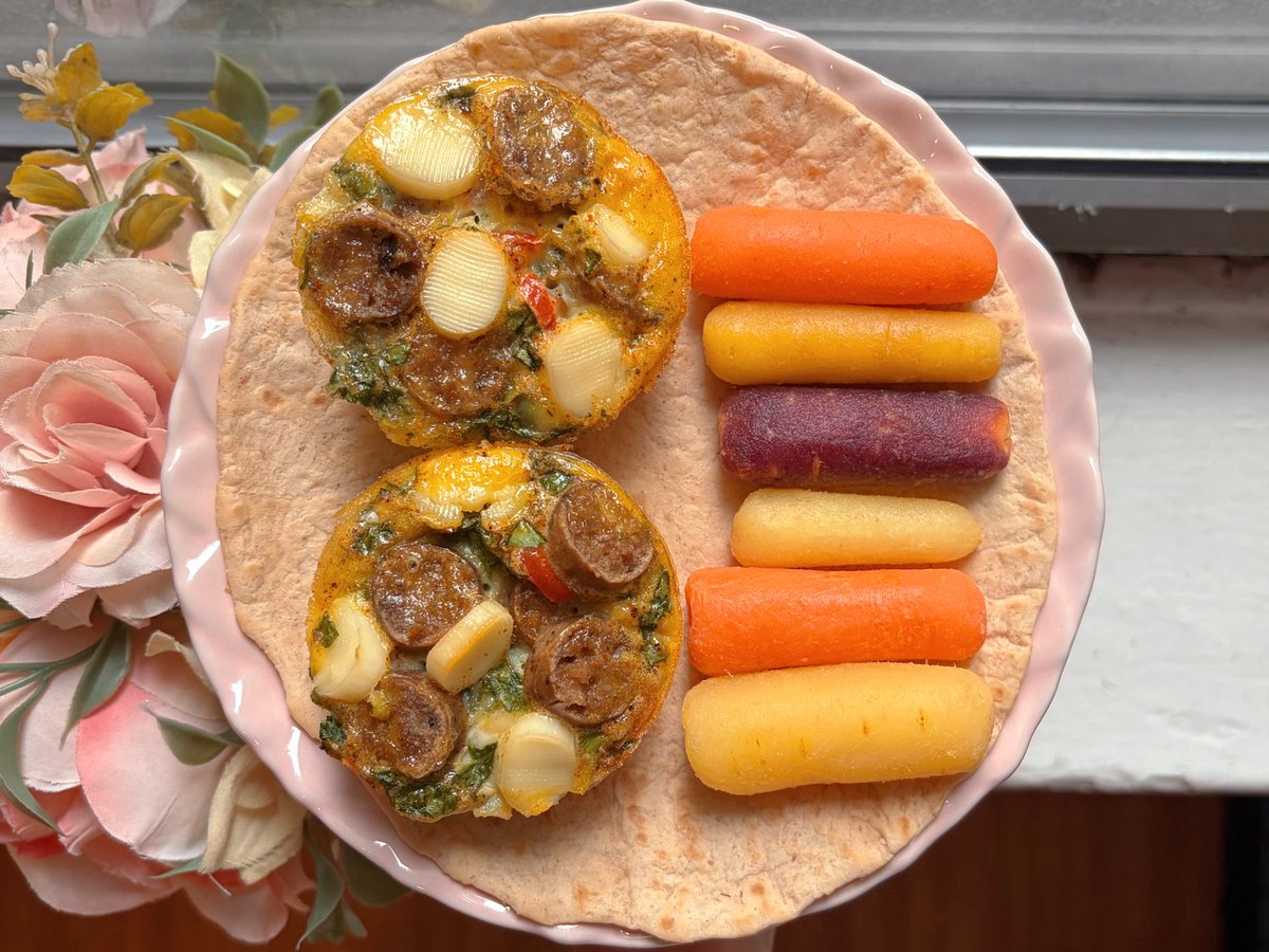 noellecals's tweet photo. 7/24 823 cals.
(61g protein, 35g fiber)

breakfast (295 cals.)
lunch (283 cals.)
dinner (245 cals.) https://t.co/f1Alc2GgjH