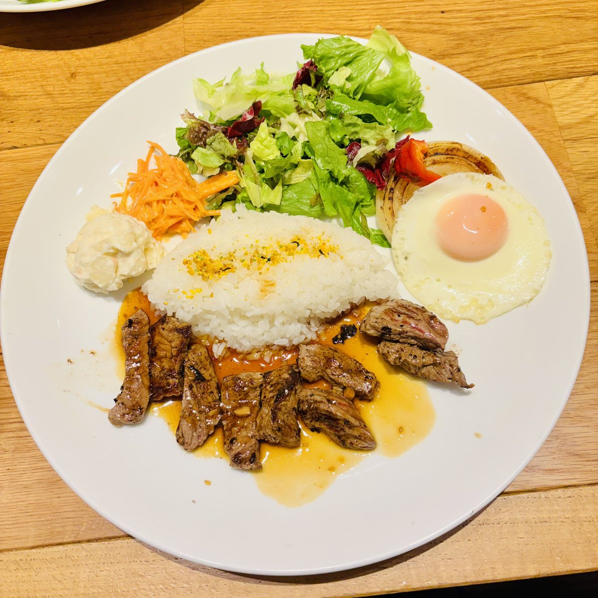 Remix_Colors's tweet photo. 🍽️ https://t.co/dSBbq59Bf1