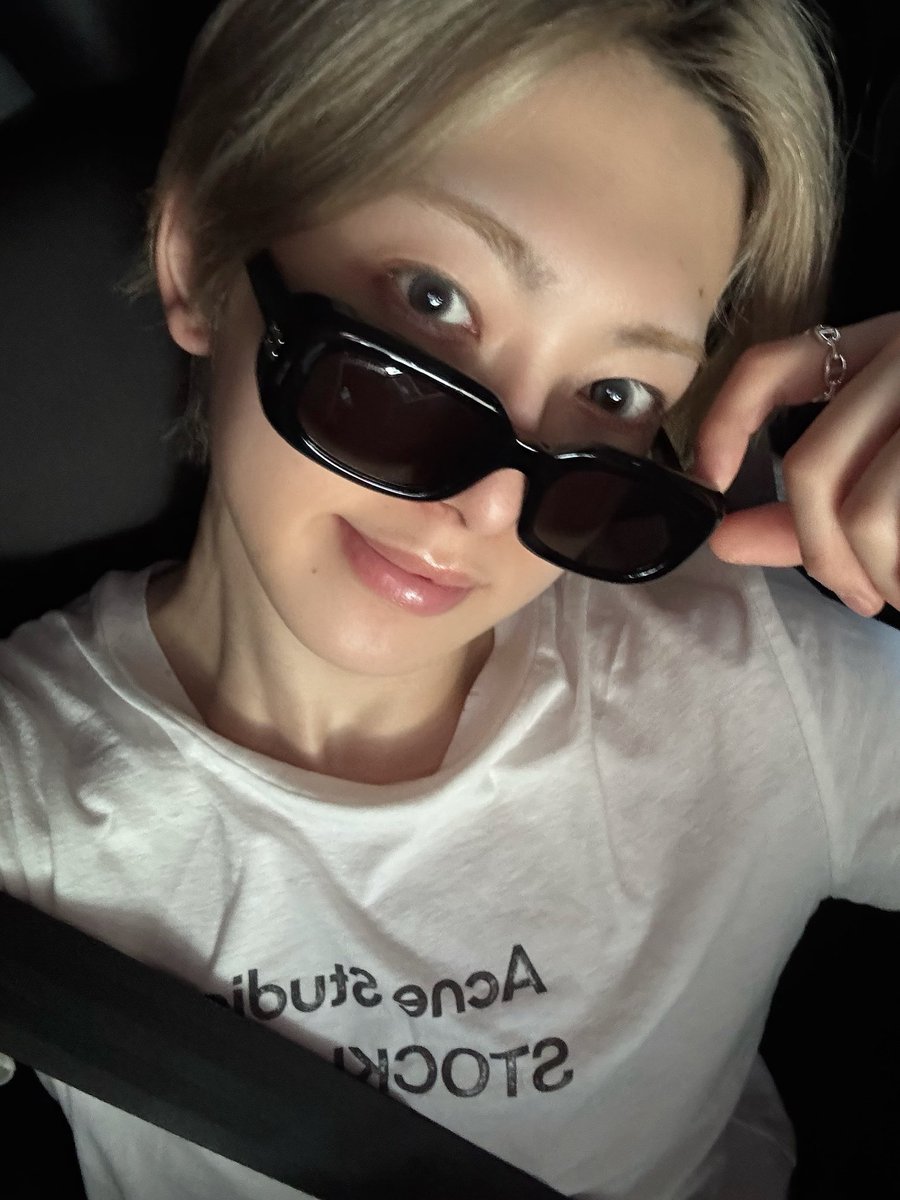 nomnom_fuma's tweet photo. boy you are so pretty 😞 https://t.co/ZVe76NBY9Y