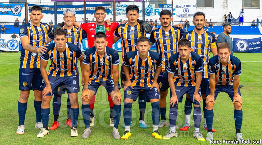 SoloAscenso's tweet photo. #PrimeraB | #DockSud | Dock Sud buscará una nueva alegría frente a Liniers

https://t.co/Xddy4JHPeY https://t.co/NbfOsxvptD