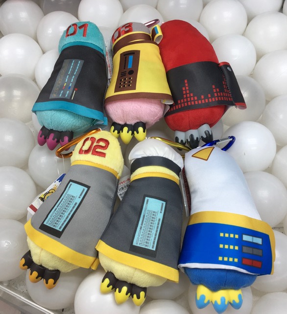 GP_AKIBA's tweet photo. 【プライズ】新景品入荷！
『 #チャックスGP × #初音ミク 描き下ろし戦慄き(わななき)アームキーホルダー vol.1 / vol.2』

#プライズ #クレーンゲーム #GAMEPANIC #ゲームパニック #ゲーパニ #ゲームパニック秋葉原 https://t.co/JL465rxHGo