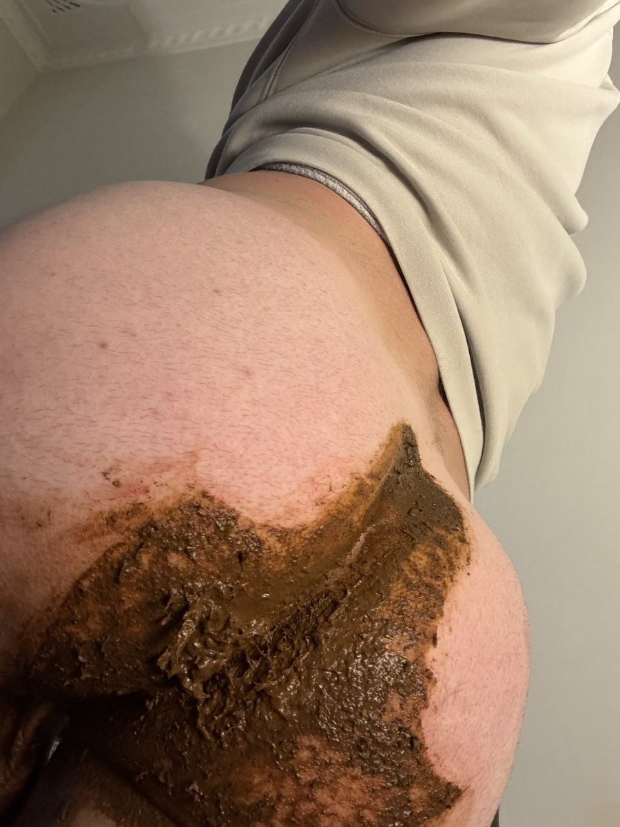 FrenchieGuy69's tweet photo. J’ai fait un gros caca cette nuit…🤎 https://t.co/slvV8TZsGT