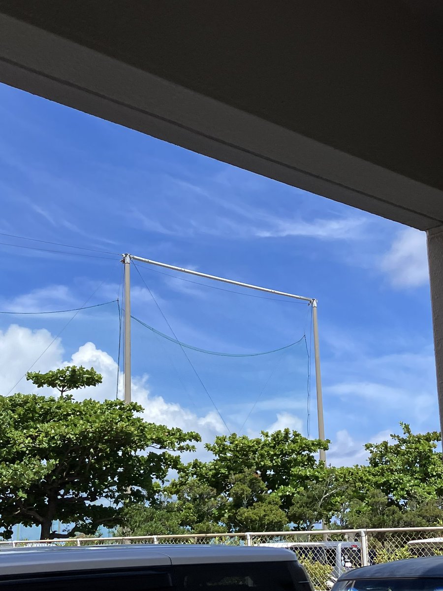 chatan_daikichi's tweet photo. おはようございます 
大吉北谷店です✨ 

現在の気温は31℃☀️

本日もいい天気です♪
全国的に熱中症なられる方多いそうなので、皆様十分にお気を付け下さい🥵💪

本日もよろしくお願いします🙇
#企業相互フォロー 
#企業公式冬のフォロー祭り 
#いいね 
#沖縄 
#北谷 
#買取 
#リサイクルショップ https://t.co/HqSAfXmCUr