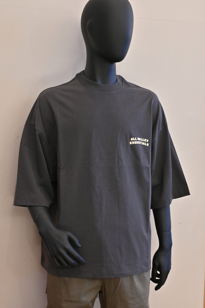 zefirosapporo's tweet photo. NEW ARRIVAL
FEAR OF GOD ESSENTIALS
MERCH TEE BOXY FIT / Iron GreyⅡ
https://t.co/gdXheGTNfd
#エッセンシャルズ
#新作
#フィアオブゴッドエッセンシャルズ
#ゼフィーロ札幌 #ゼフィーロ
#札幌 #北海道
#sweatshirt #essentials
#fearofgodessentials
#zefirosapporo #zefiro
#sapporo #new https://t.co/iG9S6LIGyt