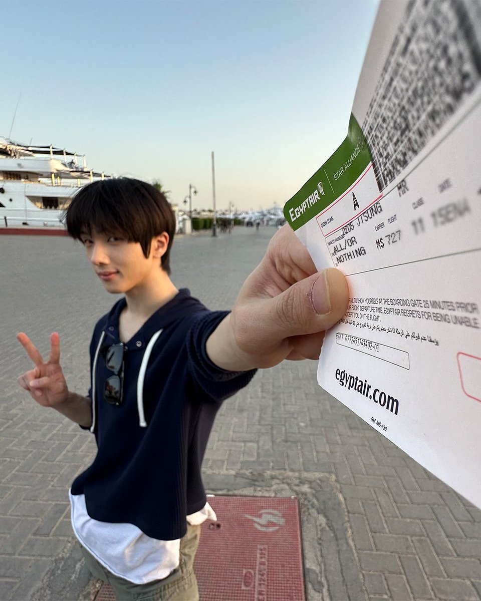 jisunqpawrk's tweet photo. jisung going to egypt 🐹✈️🇪🇬🐫🏜️ https://t.co/9OcIPbi3KZ
